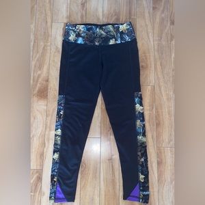 Northern jack black and camouflage leggings